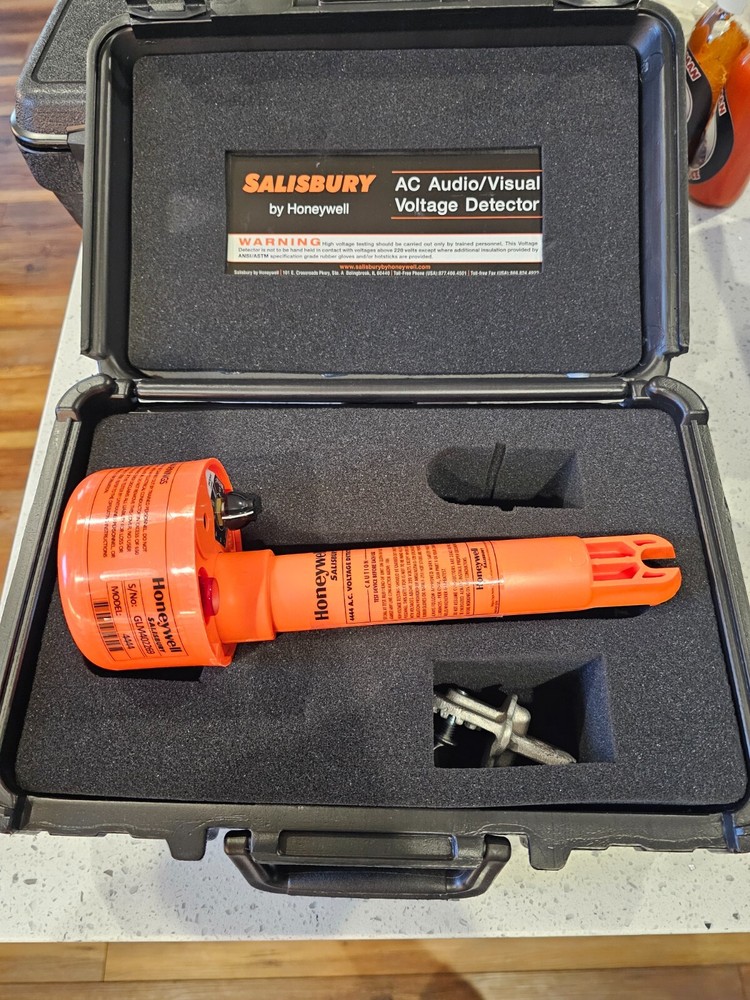 Honeywell 4444 - AC Audio/Visual Voltage Detector