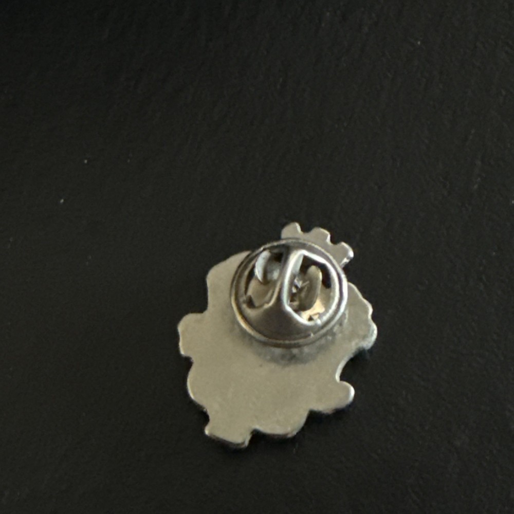 Vintage Pin Italy