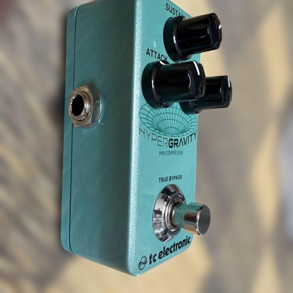 tc electronic HYPERGRAVITY mini compressor