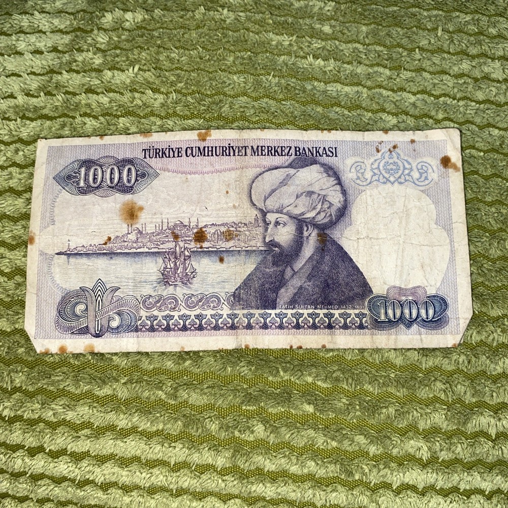 1000 Lire Turkey Banknote poor condition