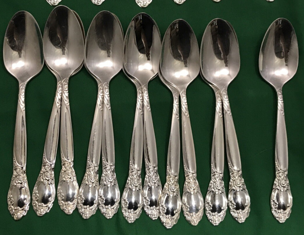 26 Pc BALLAD Silverplated ICED TEA, SERVING & TEASPOONS Oneida Very Nice!