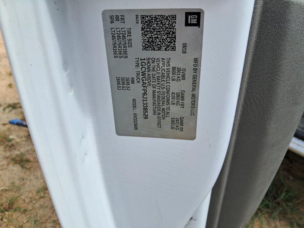 EXPRESS25 2018 Glove Box 4774212