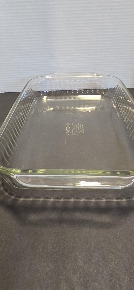 Pyrex 233B 3 Qt Rectangular Glass Baking Dish 13x9x2in Clear Pan Ovenware USA