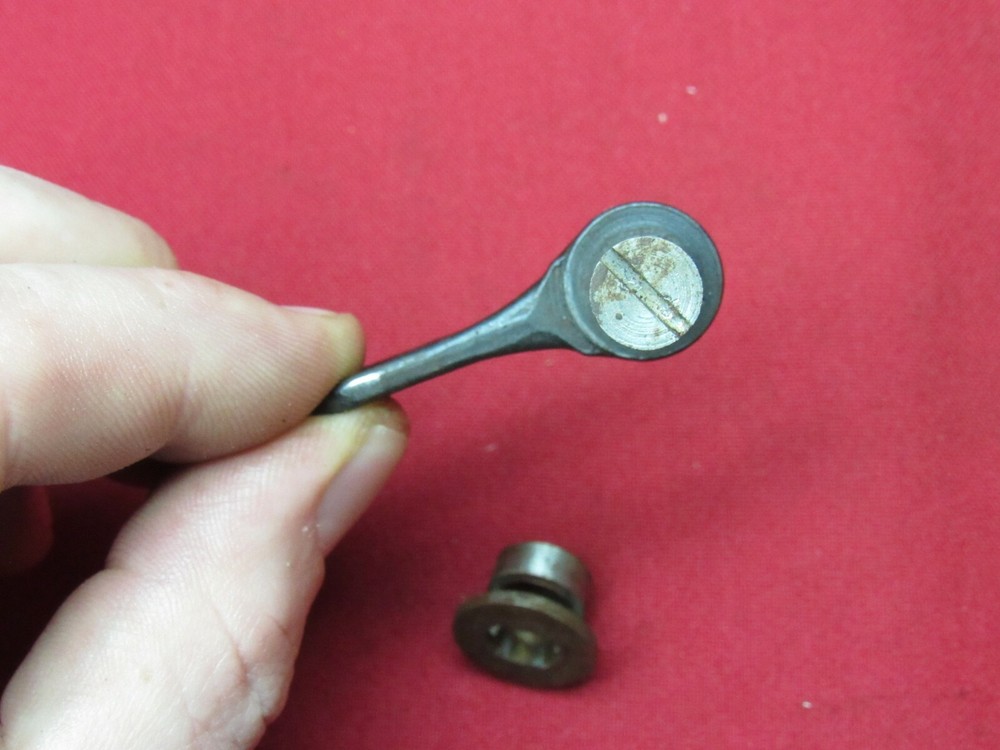 Stevens 24 & 94 Top Snap - Sleeve - Screw