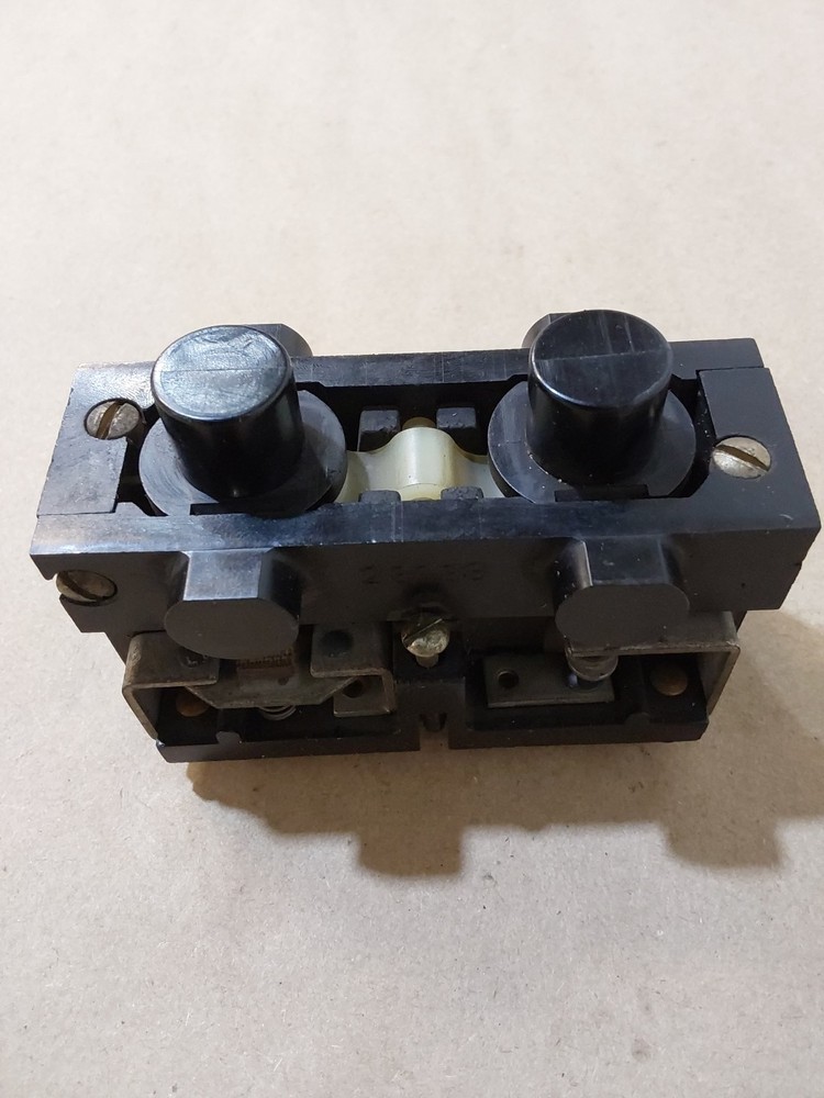 HUBBELL START-STOP PLUG-IN INSERT 28318-005