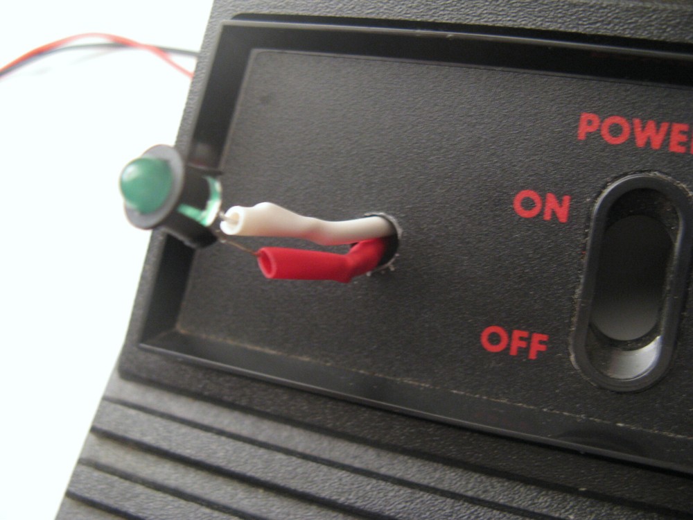 Atari 2600 LED Power Light Mod - Upgrade Kit - DIY