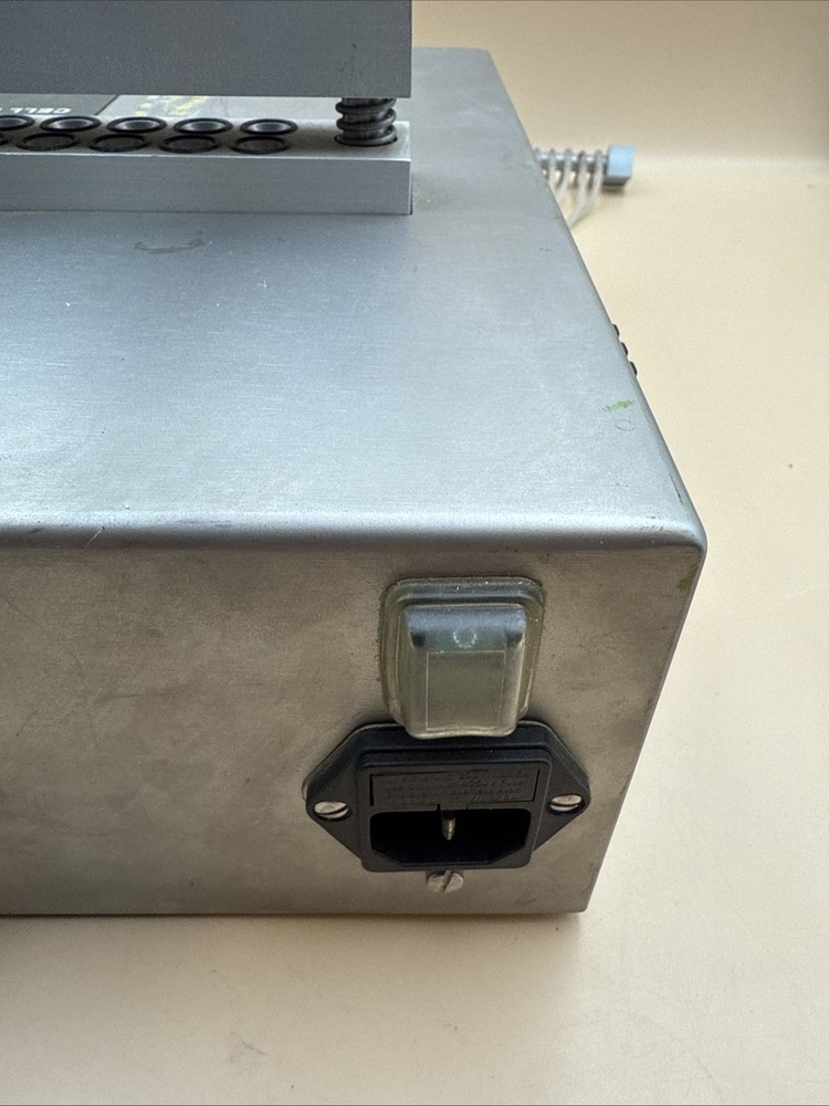 SKATRON Instruments - Semiautomatic Cell Harvester Type 11019