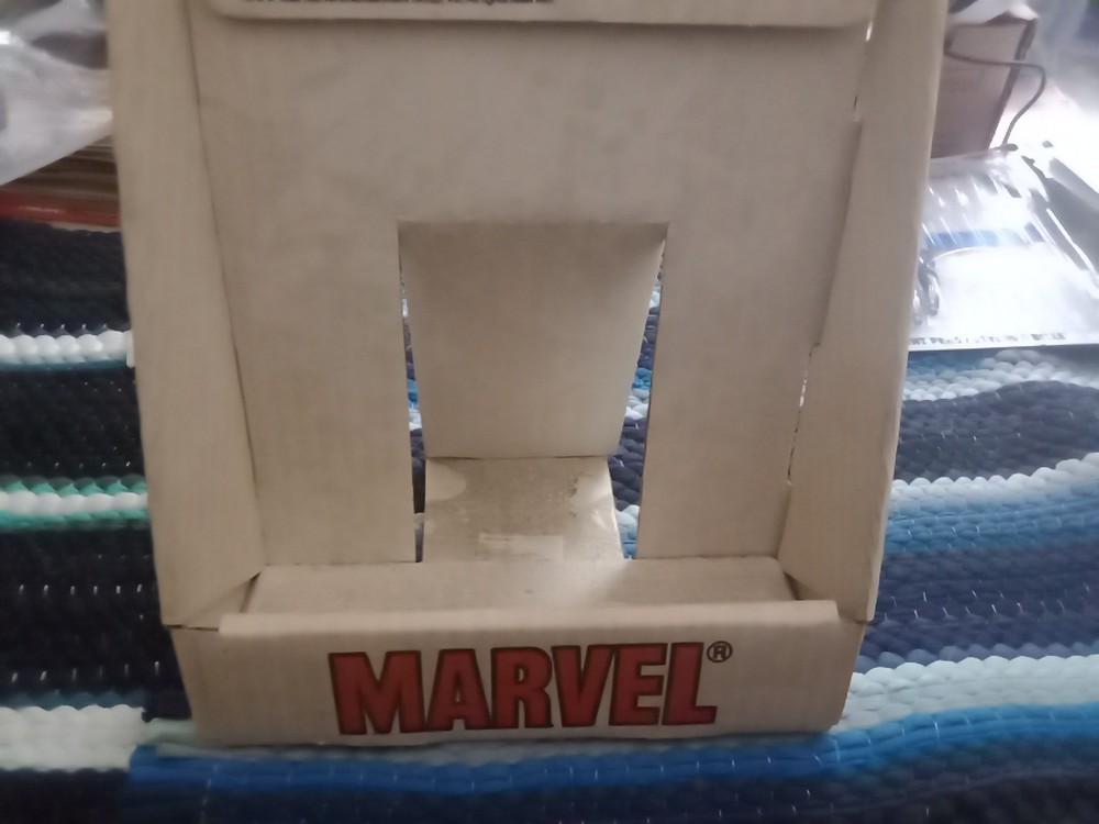 Marvel Comics Cardboard Comic Display, Unique. Display Your Favorite Issue 😀😀