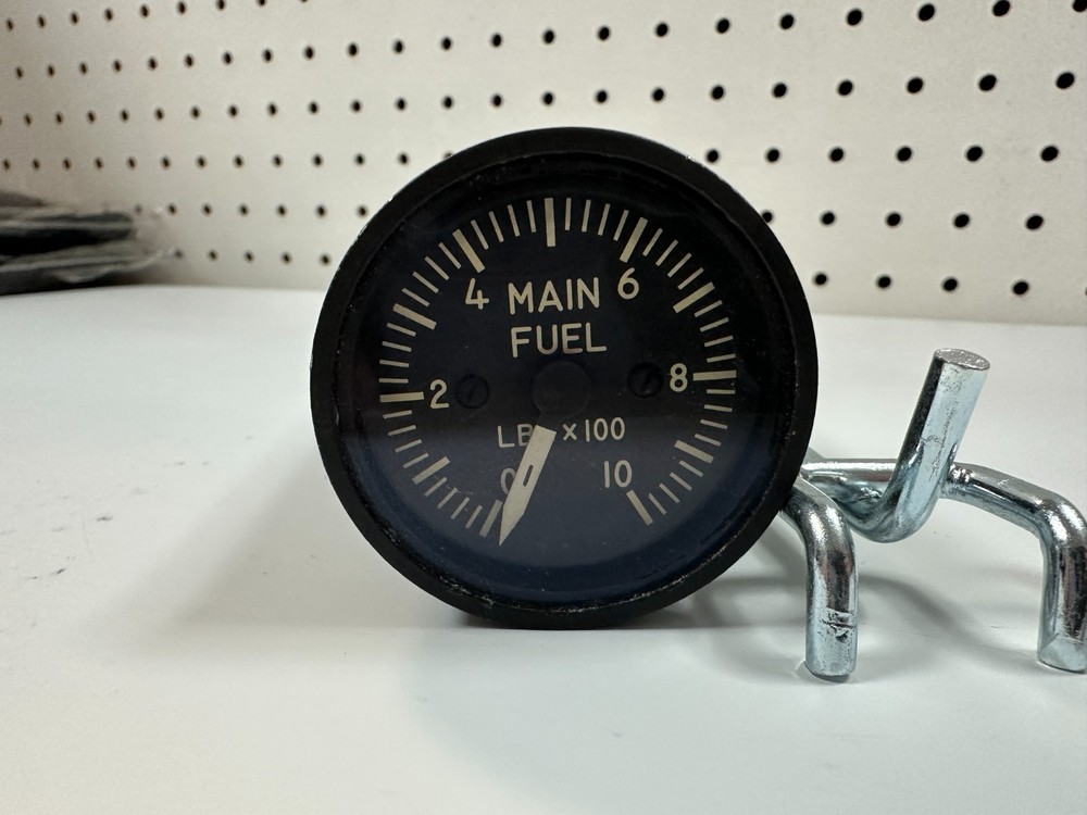 Gull Airborne Instruments 76450-01078-103 Fuel Quantity Indicator