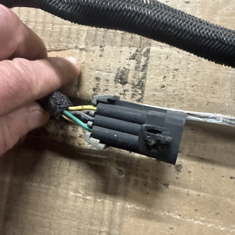 GENUINE MEYER OEM 1 PIECE PLOW SIDE HARNESS MDII/ Plus E60 E57 E47 22262