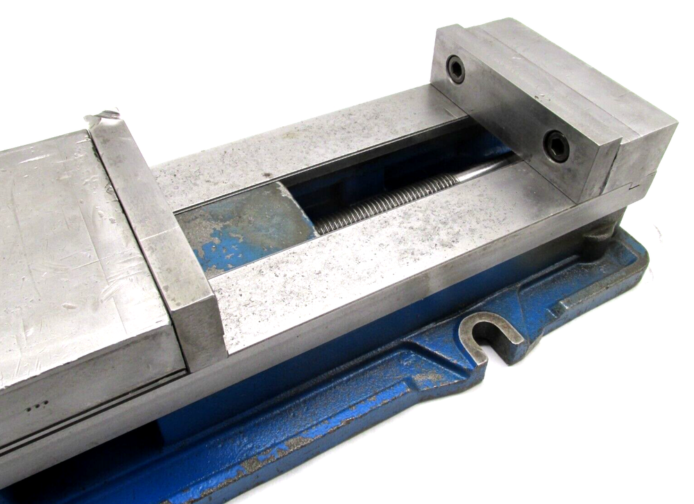 KURT ANGLOCK 6" MILLING MACHINE VISE w/ JAWS & HANDLE - #D688