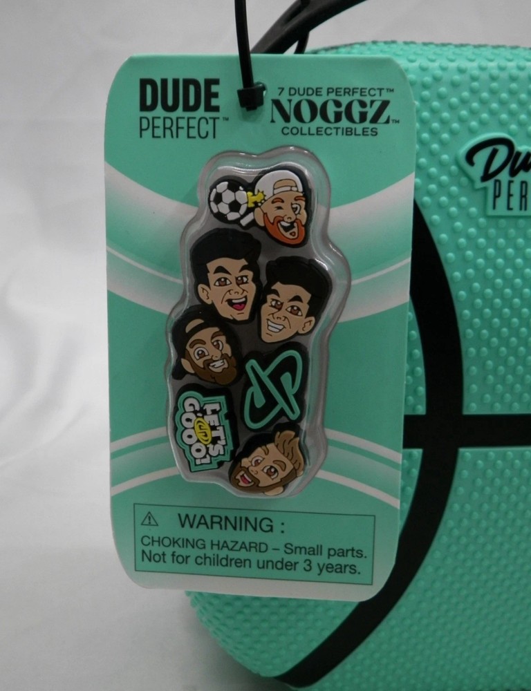 DUDE PERFECT lunchbox - removable inner / adjustable divider / snap tight lid