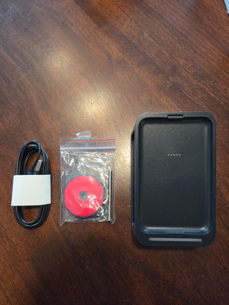 Zettle Reader 2 and Zettle Dock 2 Card Reader Station ---NEW