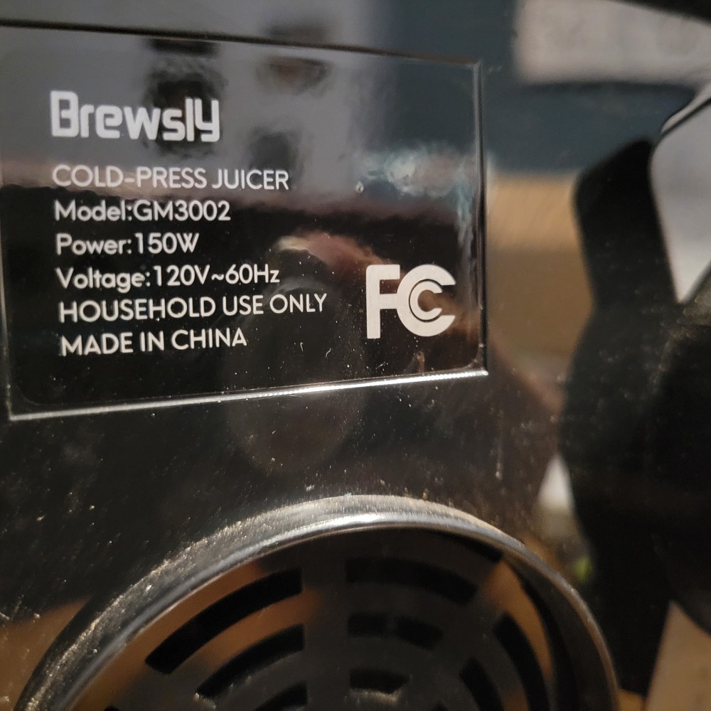 Brewsly GM3002 Cold Press Juicer End Cap Black Plastic Replacement Part