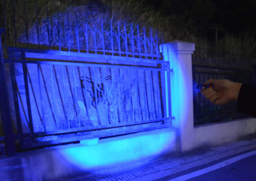 Pack of 3 Single Mode Blue Light Flashlight, Blue LED Flashlight Torch for Night