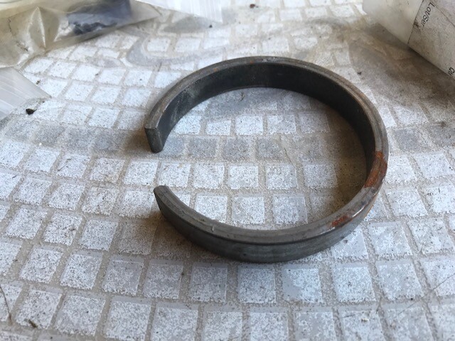 52131810 RING; RETAINING QL40