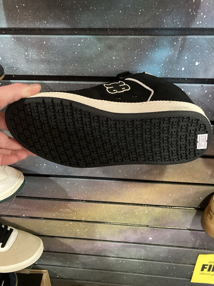 Ipath Grasshopper Shearling Waxed Suede size 10.5