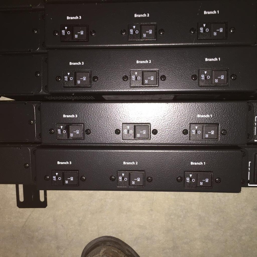 Liebert Managed, RackMount, Verticle PDU - 27 x 5-20R Outlets - (24 Available)
