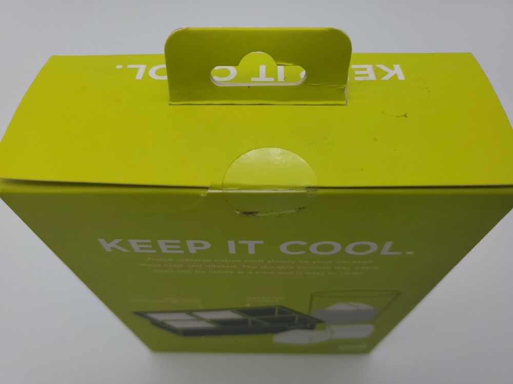True Massive 2" Ice Cube Tray New in Box