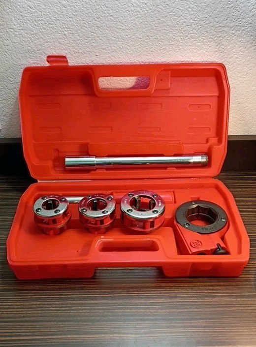 Pipe Threader Ratchet Kit, 1/2" 3/4" 1" Manual Pipe Threading Tool Set
