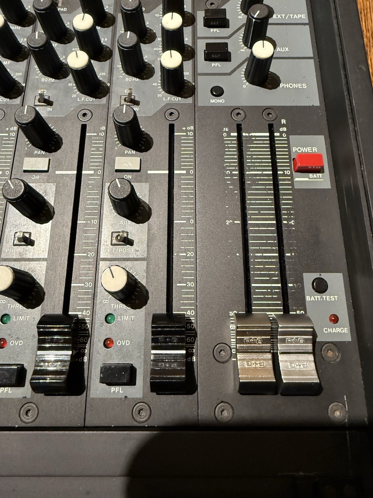 Sonosax SX-S6 Portable Mixing Console With Accessories and Flight Case