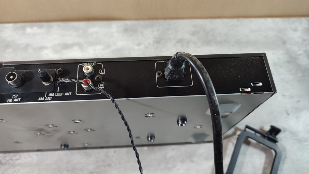 Technics Stereo Tuner ST-600L