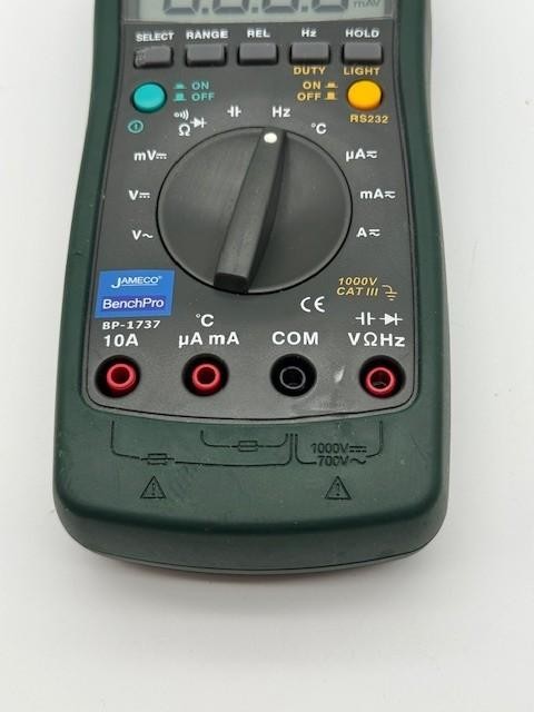 Jameco MS8226T TRUE RMS Multimeter Auto Range DMM Capacitance Temperature Meter