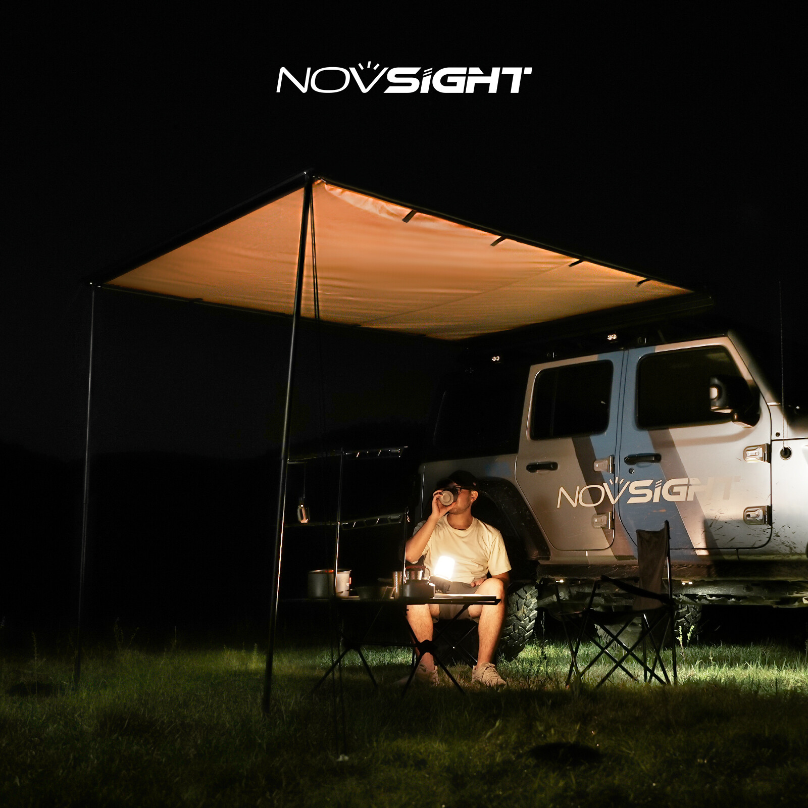 5.2X8.2' NOVSIGHT Car Side Awning SUV Rooftop Tent Sunshade for Outdoor Camping