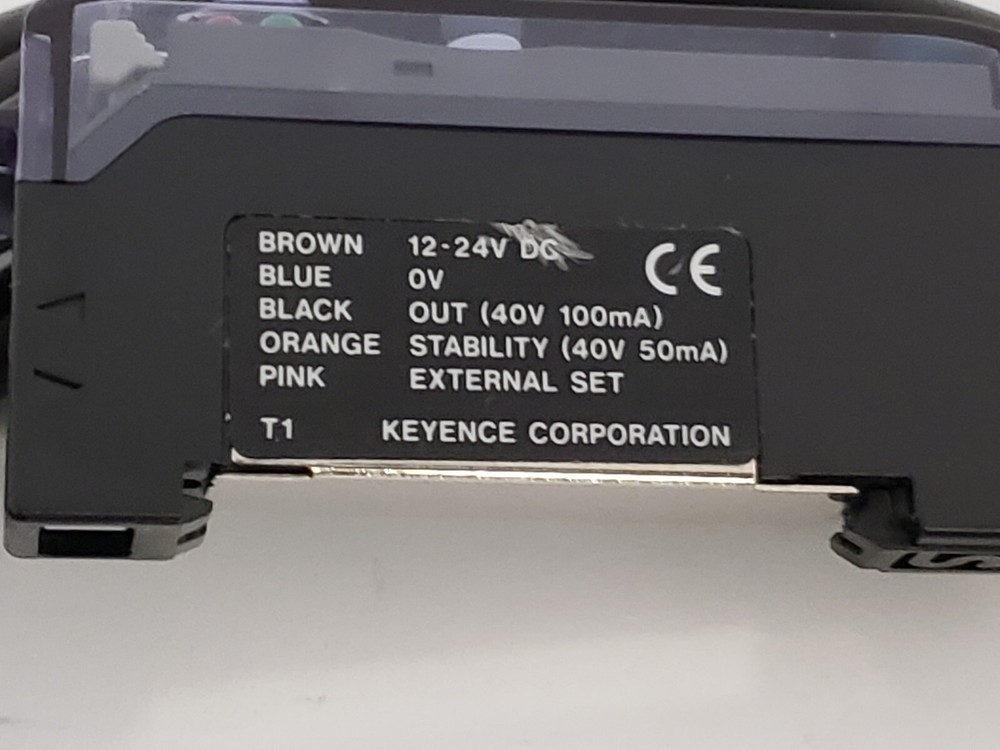 KEYENCE FS-TIP FIBER OPTIC SENSOR AMPLIFIER CABLE 12-24VDC NNB