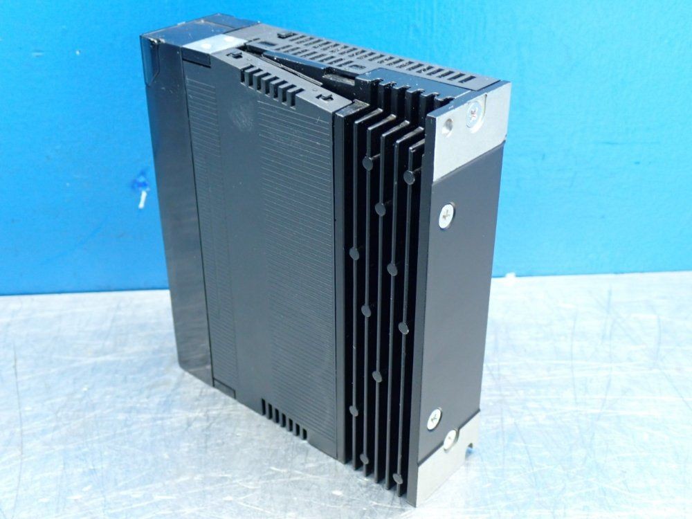 OMRON R88D-KN01H-ECT ACCURAX G5-SERIES MOTION CONTROL FUNCTION SERVO DRIVER