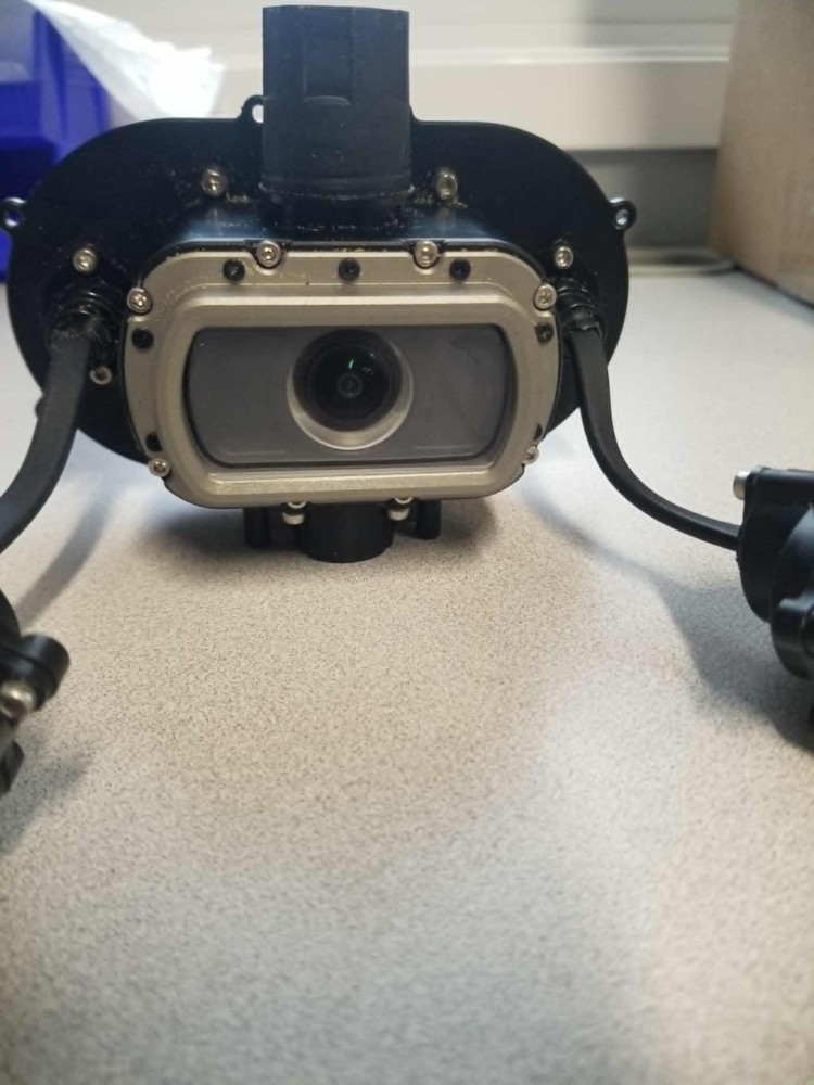 QYSEA E - Master lights and camera - works - Used