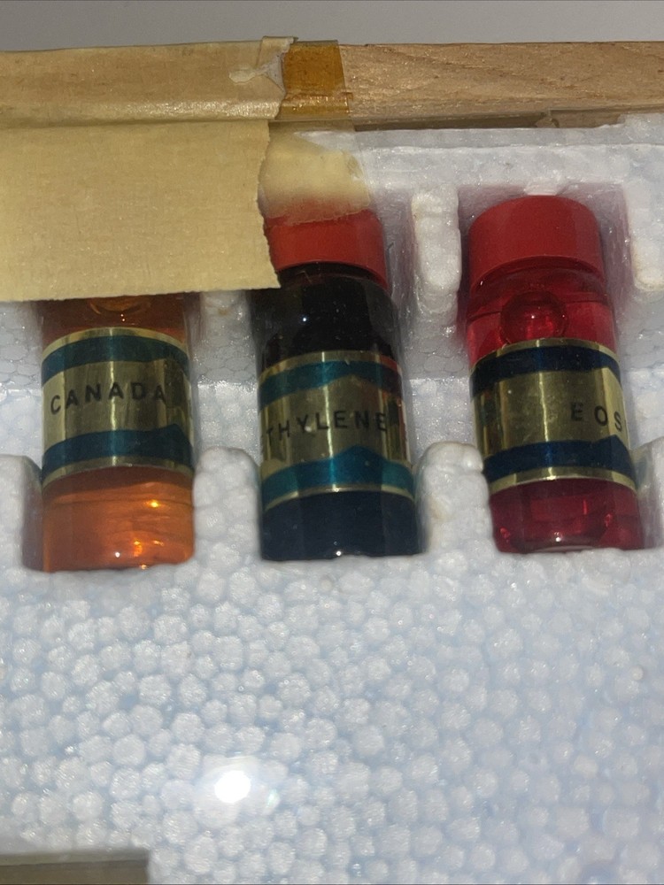 VTG Y.K.S. Compound Student Microscope with Case and Accessories. Complete Set