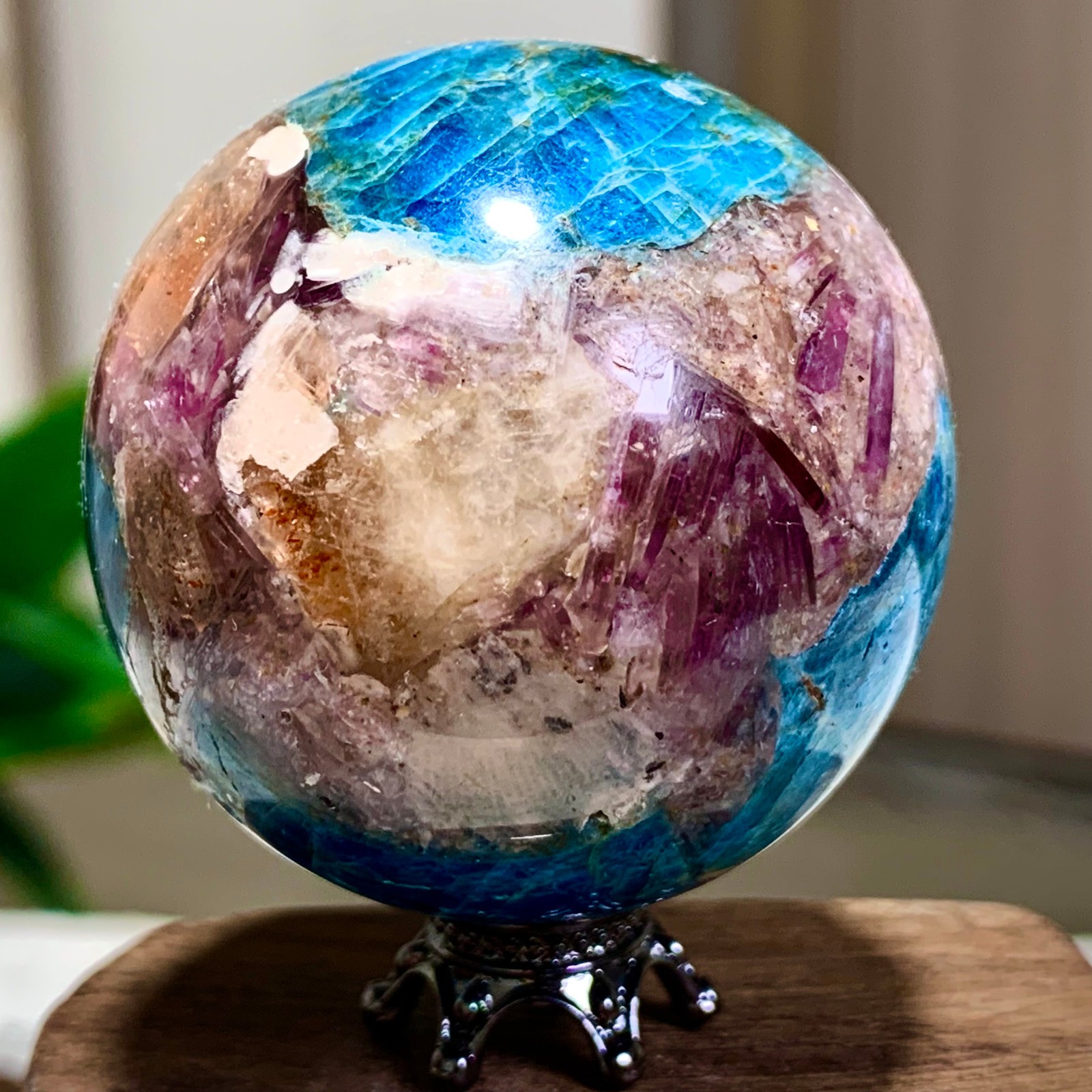 112G Natural Blue Aptite +Sun Stone purple lepidolite Sphere mineral sample