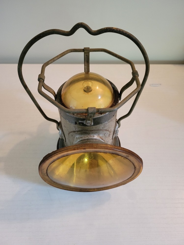 Vintage Delta Powerlite Double Globe Train/Railroad Lantern