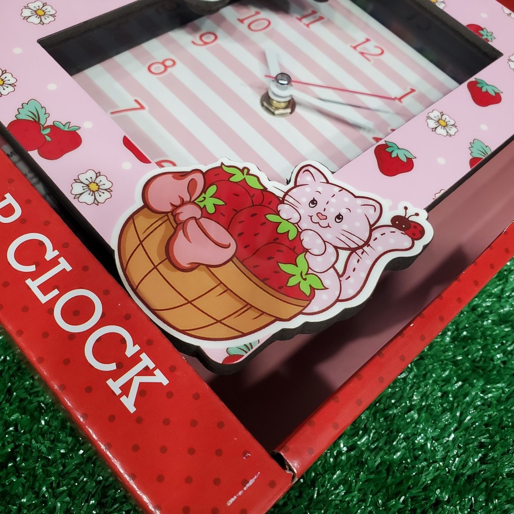 Strawberry Shortcake Table Top Clock New !