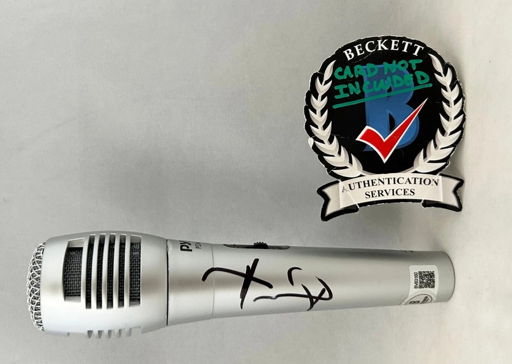 Hardy Signed Microphone Beckett BAS 1 COA