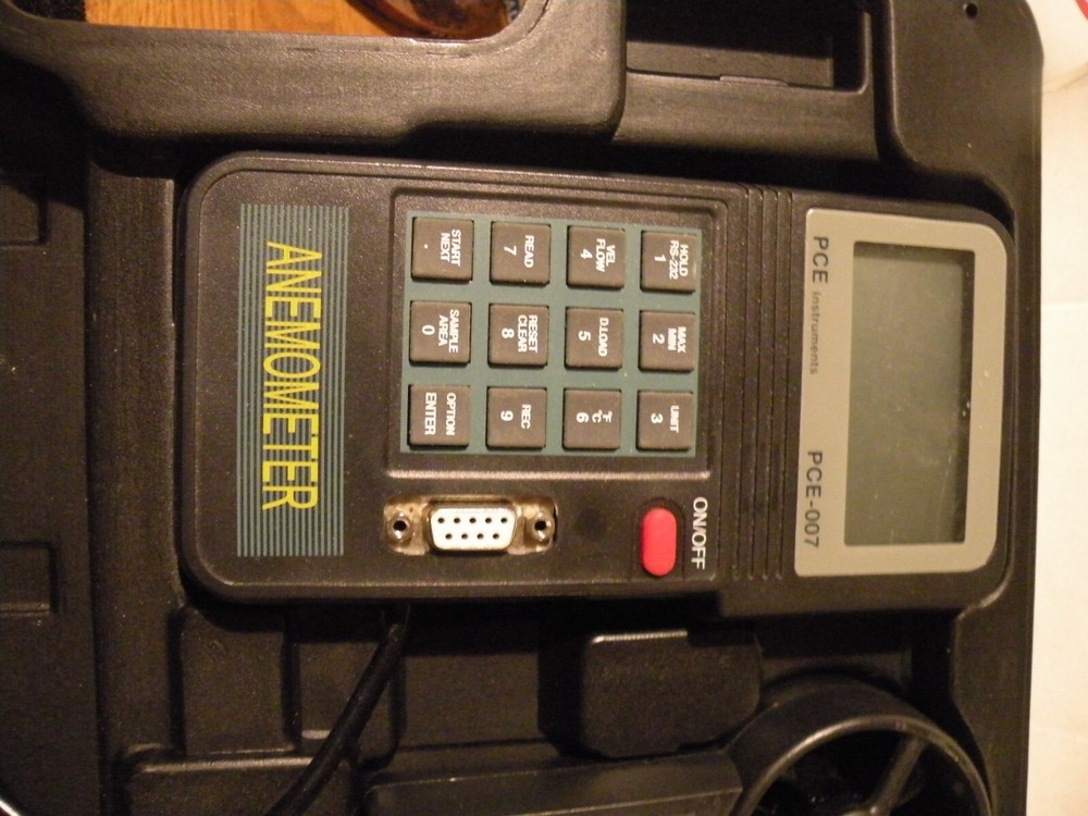 PCE INSTRUMENTS ANEMOMETER # PCE-007 WITH CASE WORKS GREAT
