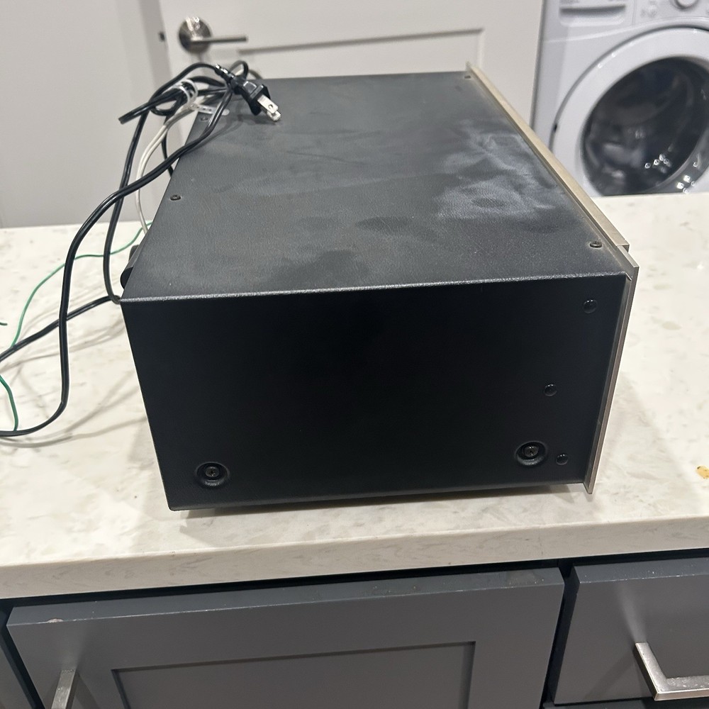 Marantz Model 2020 Stereo Tuner AM FM