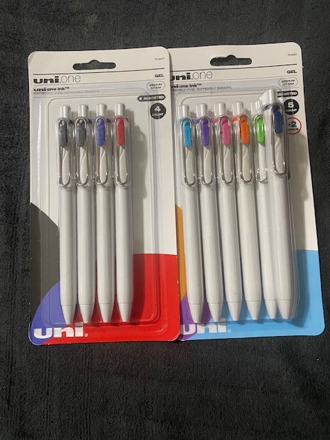 2 pack uni.one ink gel pen same picture