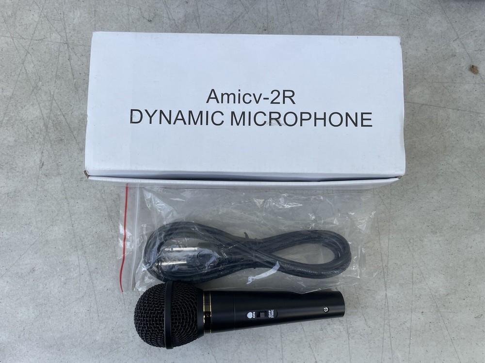 Amicv-2R Dynamic Microphone And Cord NEW OPENED KARAOKE?