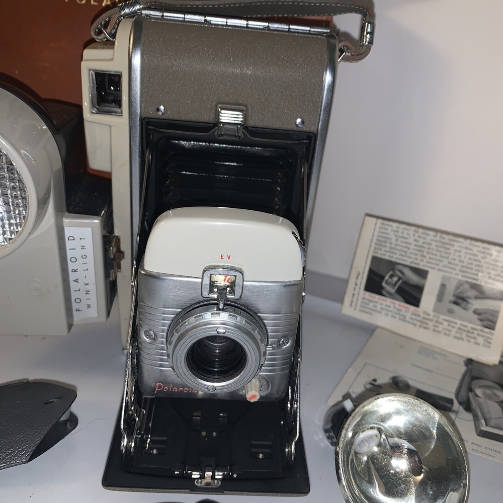 Polaroid Highlander Camera Model 80A Camera w/ Case, ++UNTESTED AS IS For Parts