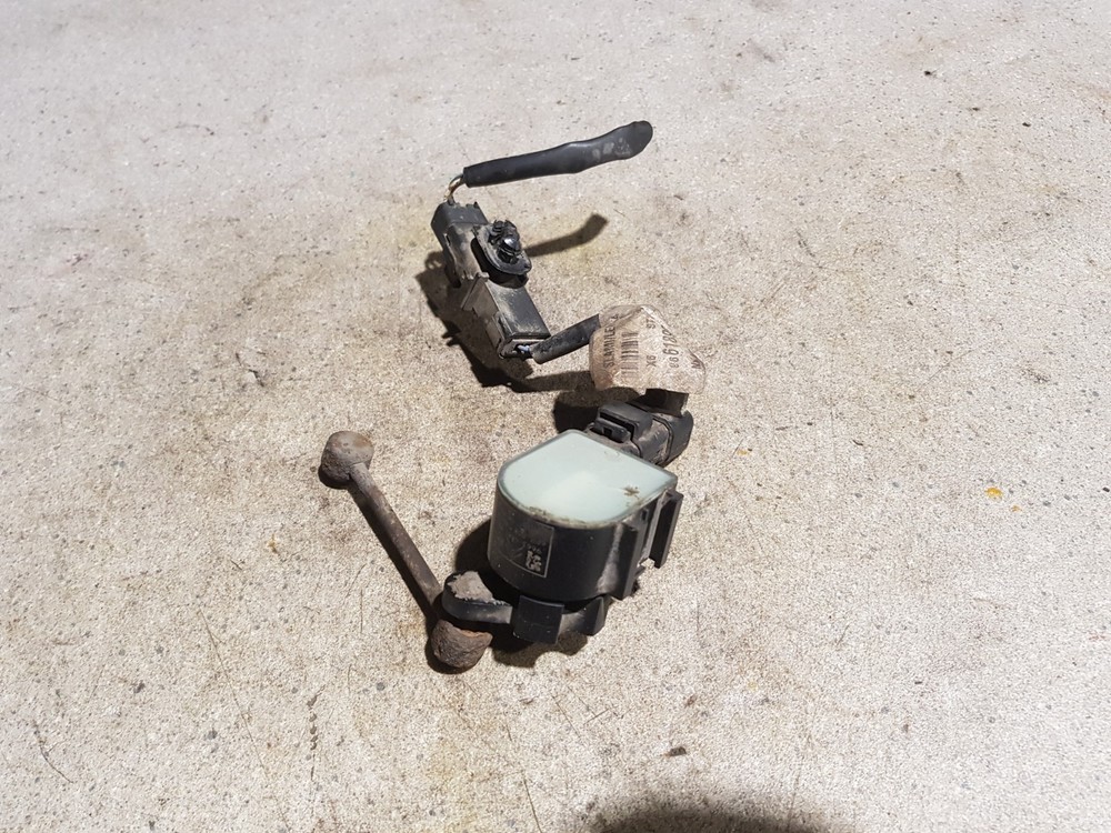 2010 Citroen C5 mk2 Front Headlight Suspension Level Sensor Passenger Side