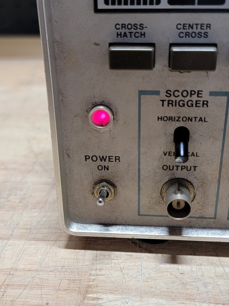 Leader Model LCG-396 NTSC Pattern Generator POWERS ON! *READ BELOW*