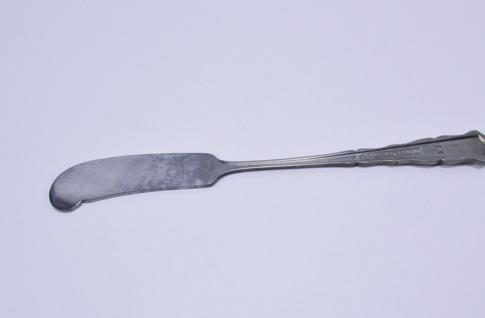 International Silver Solid Flat Handle Butter Spreader
