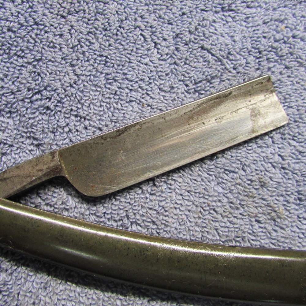 Straight Razor: Sterling Razor / Hollow Ground Blade Etch