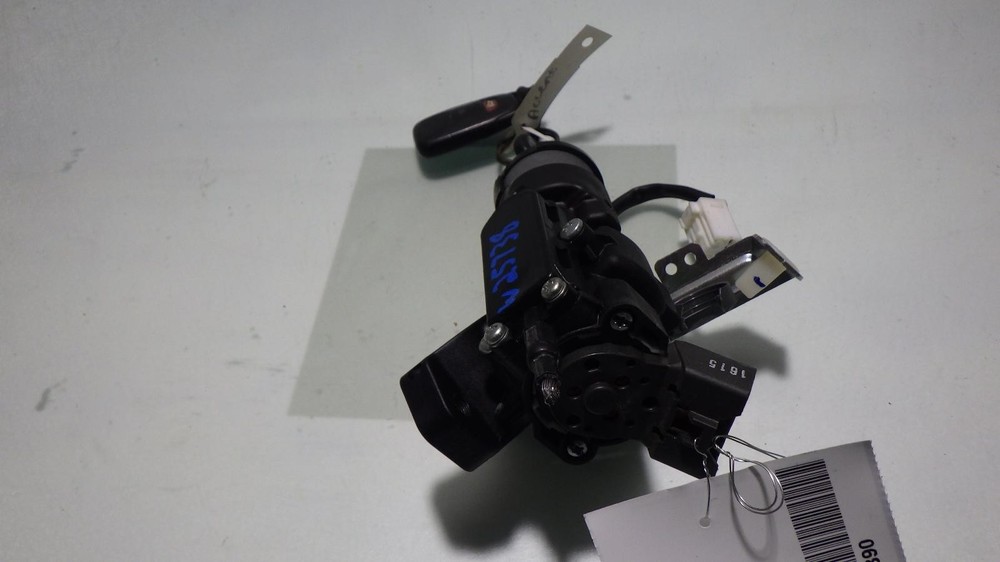 12 HYUNDAI ACCENT Ignition W/Key