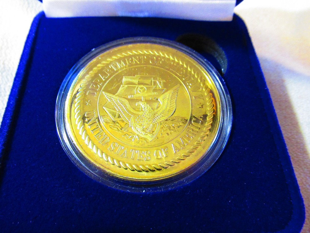 US NAVY - USS LONG BEACH CGN-9 Challenge Coin w/ Presentation Box