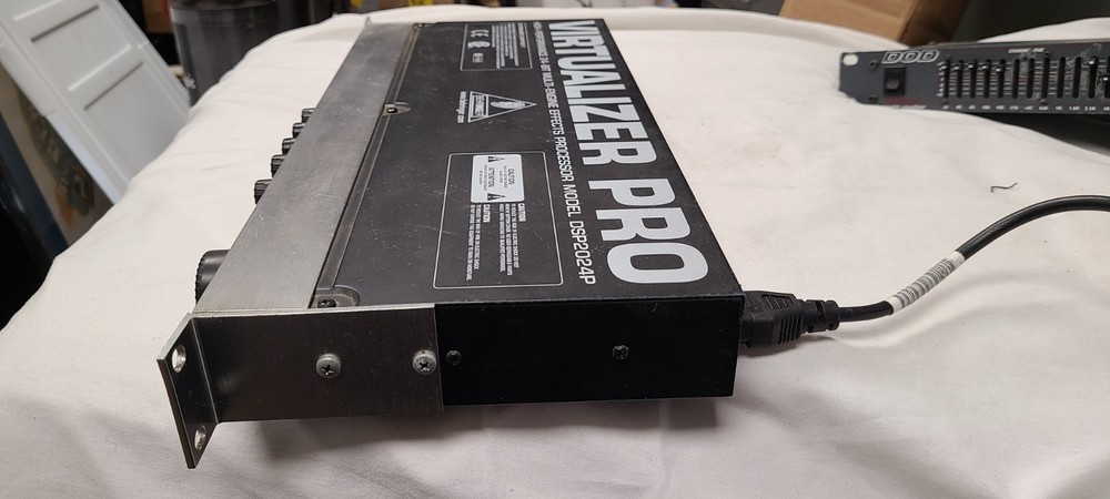 BEHRINGER Virtualizer Pro Model DSP2024P Effects Processor Tested Working