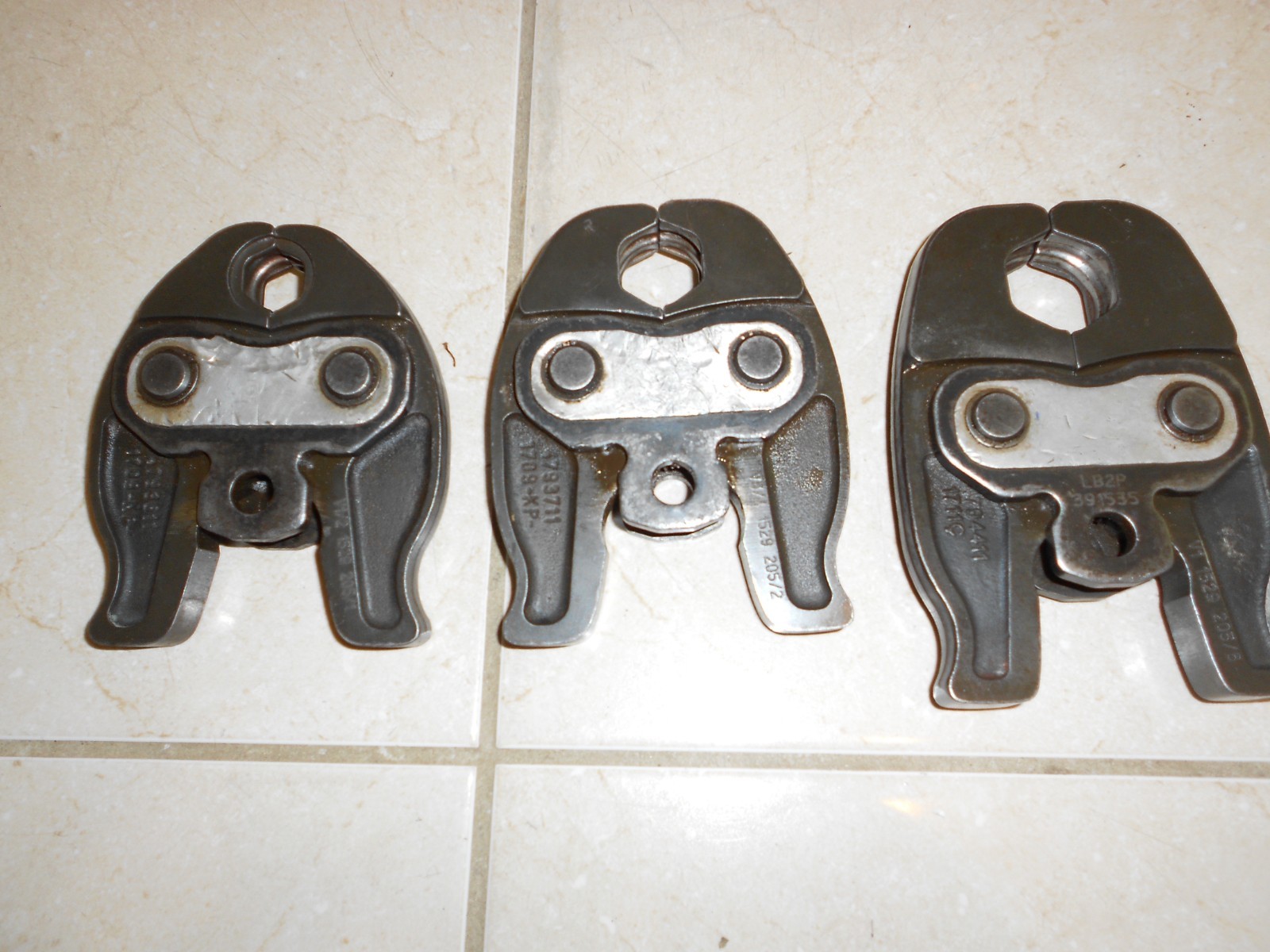 MILWAUKEE 2473 M12 FORCE LOGIC PROPRESS TOOL