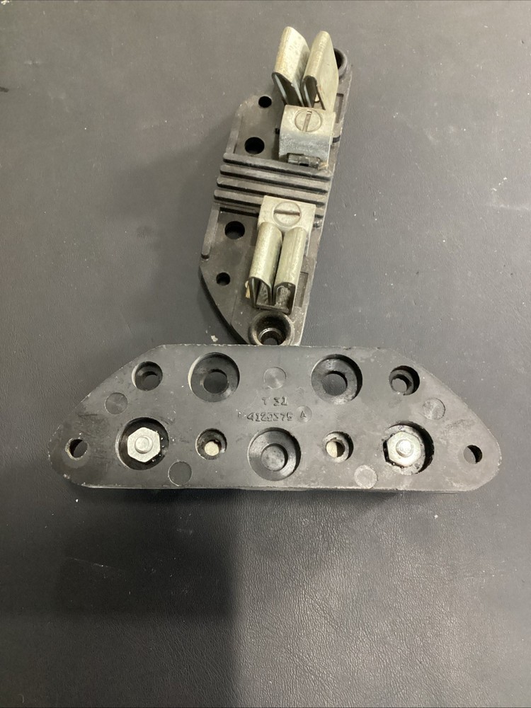 GE Meter Socket Base P-4129375 Set